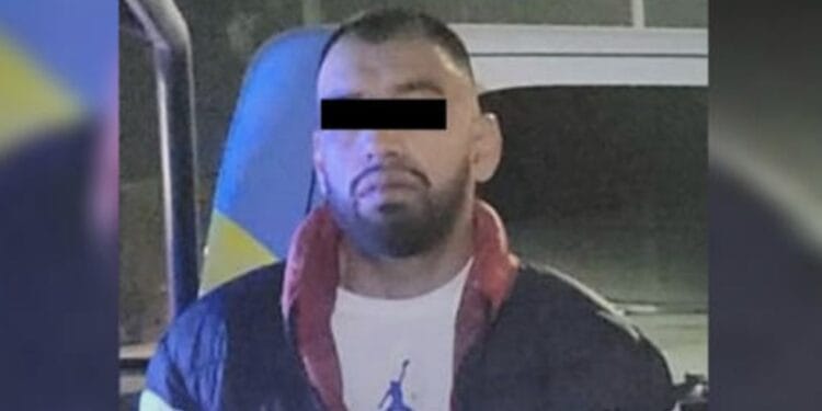 Elementos policiacos realizaban un recorrido cuando observaron al hombre de 29 años