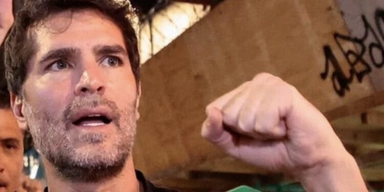 Eduardo Verástegui solo reunió solo 139 mil firmas válidas, de las 960 mil que debía reunir para proceder a su registro como candidato presidencial independiente.