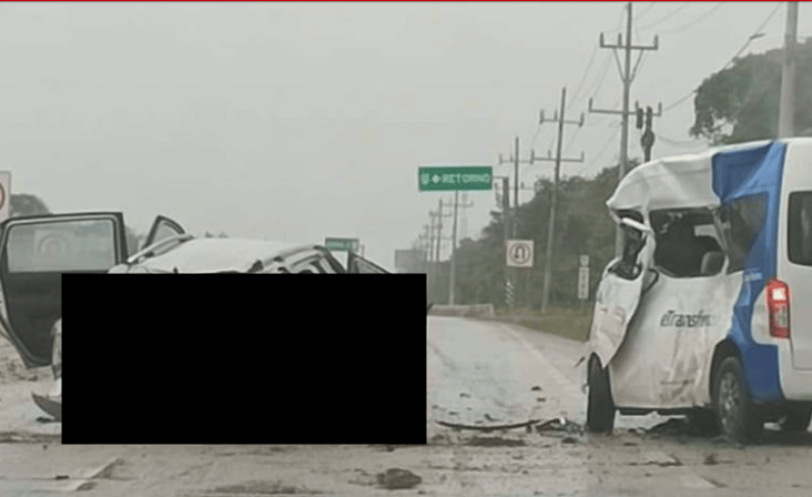 El accidente entre entre ambas unidades se suscito sobre carretera entre Puerto Aventuras y Tulum a la altura del hotel Palladium