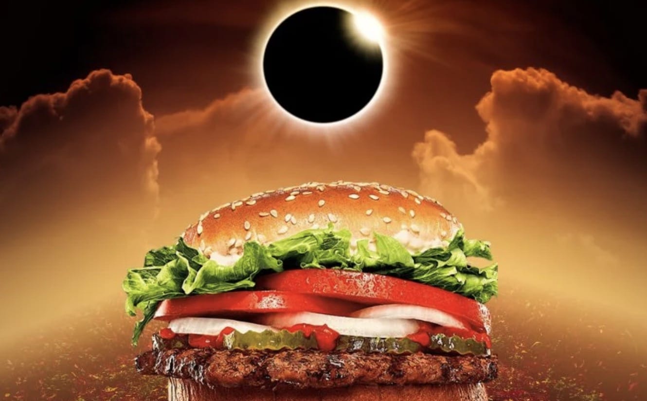 Burger King se une a la celebración por el Eclipse Solar 2024, aquí te décimos cómo hacer válida la promoción.