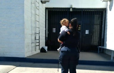 Menor de 2 años hija de pareja ejecutada