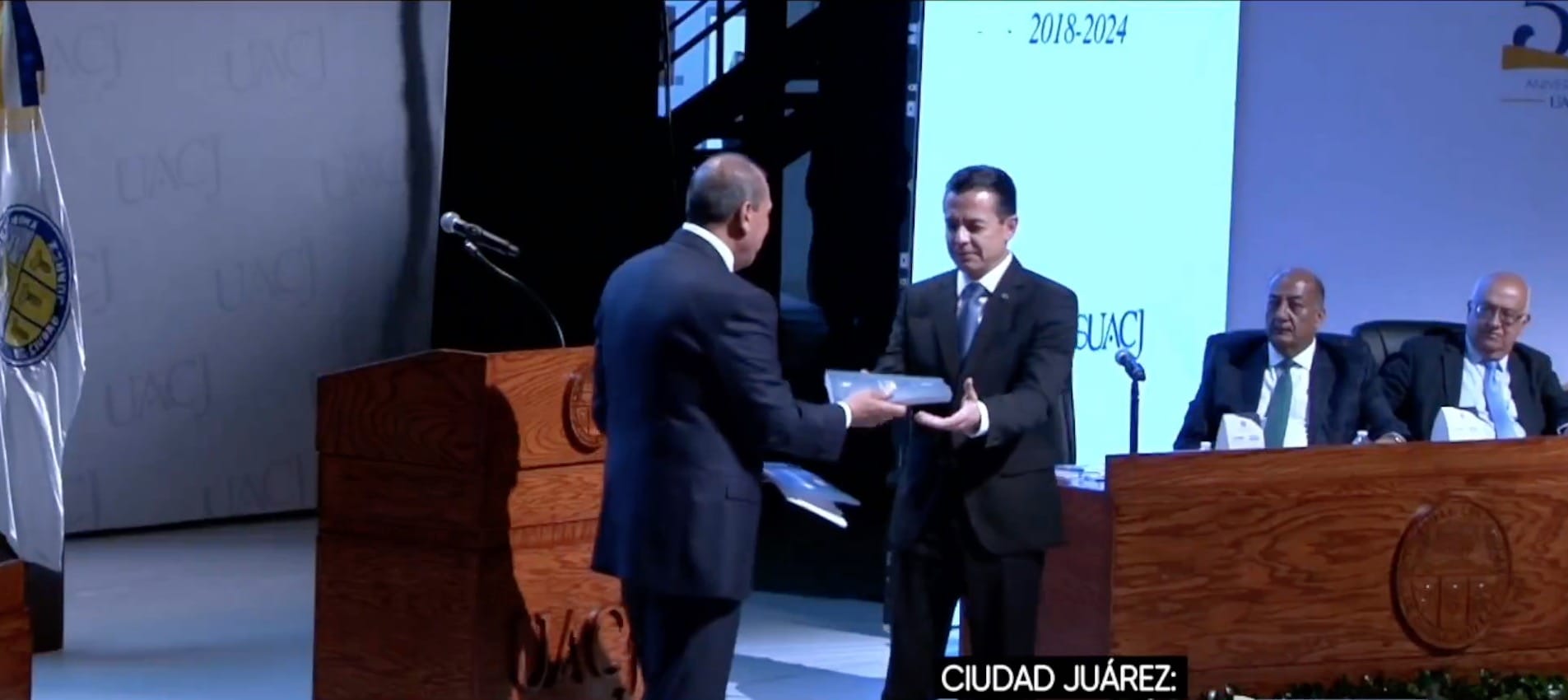 Asumió constandse como rector de la UACJ