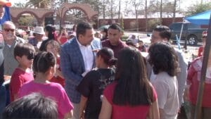 Cruz Pérez Cuéllar celebra el Día de la Niñez con la Asociación Más por Juárez. Noticias en tiempo real