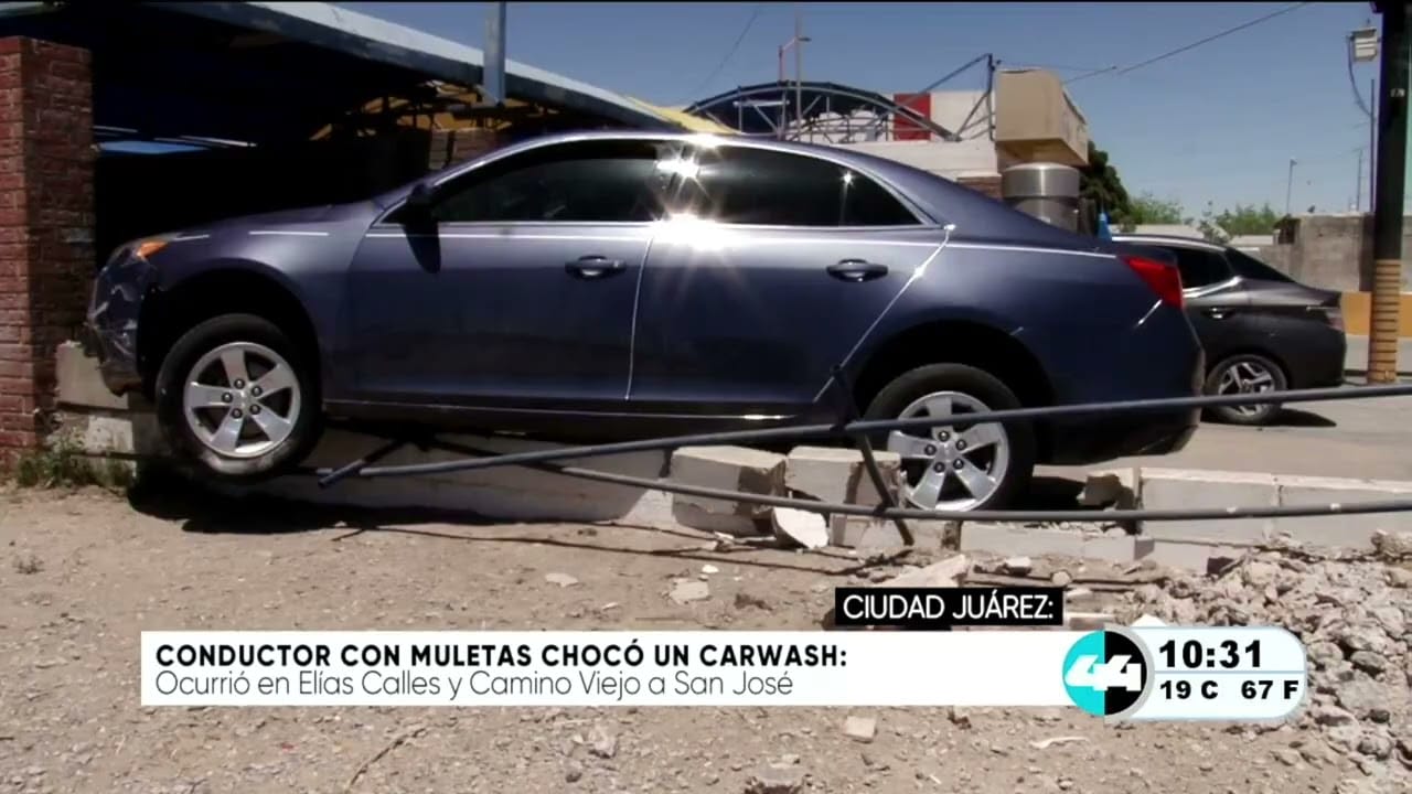 Conductor con muletas chocó un carwash