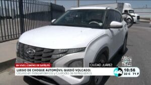 Luego de choque automóvil quedó volcado. Noticias en tiempo real