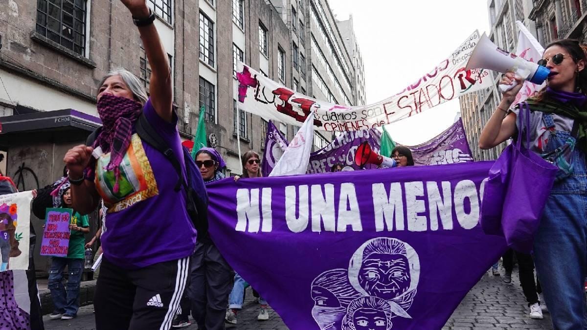 Marcha del 8M en CDMX crece 150% en cinco años y supera las 200 mil participantes