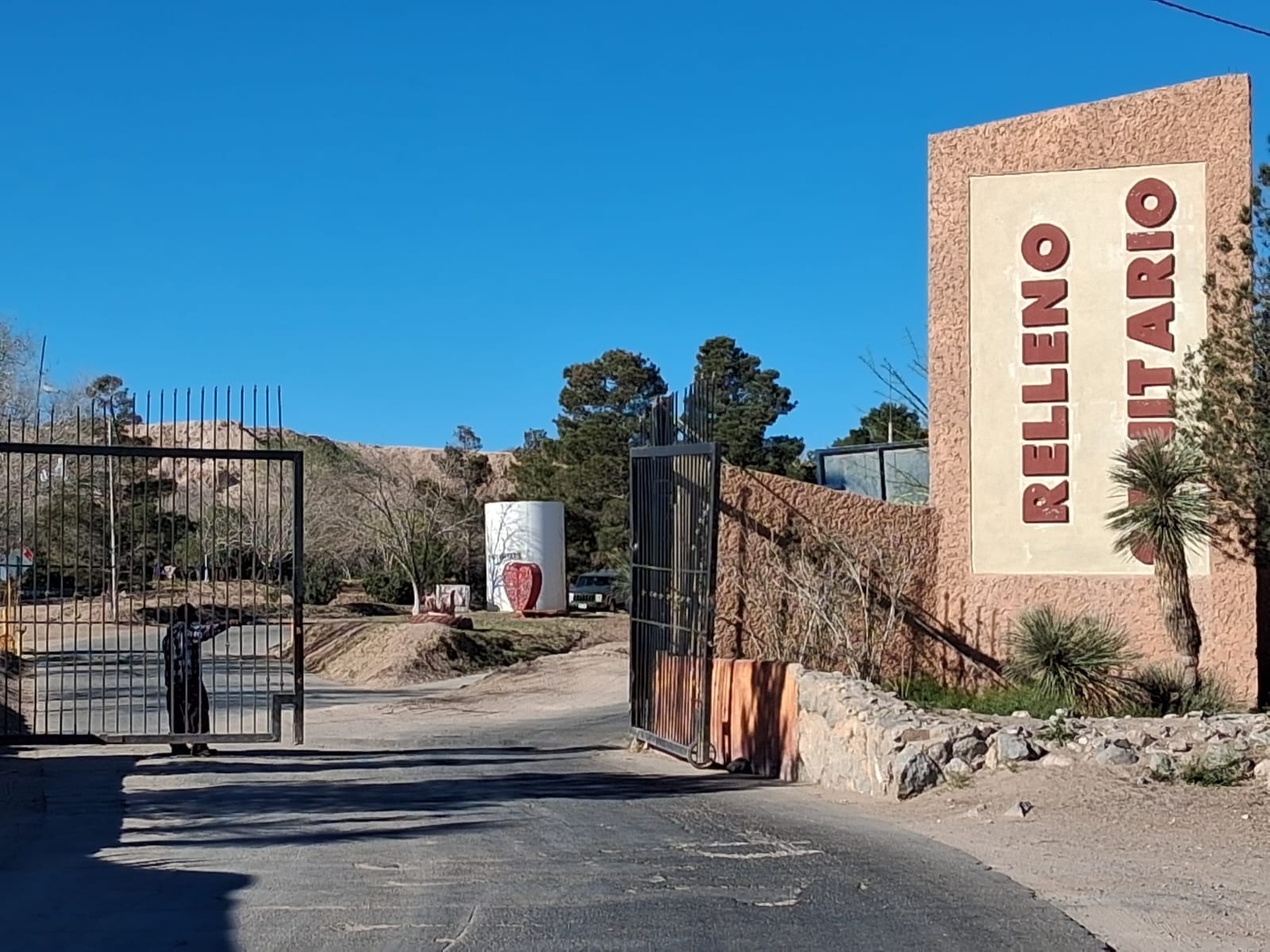 Localizan cuerpo desm*mbr@do de una mujer en el relleno sanitario